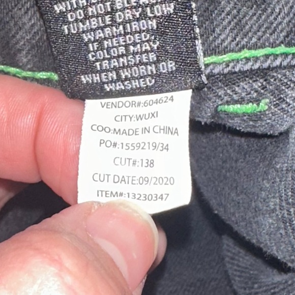 Hot Topic Denim High Rise Carpenter Size 17 Black with Green stitching - Picture 4 of 9